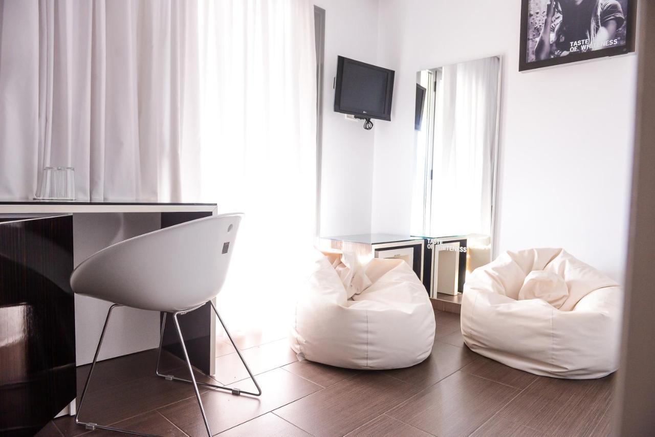 The Silk Hotel Paralía 外观 照片