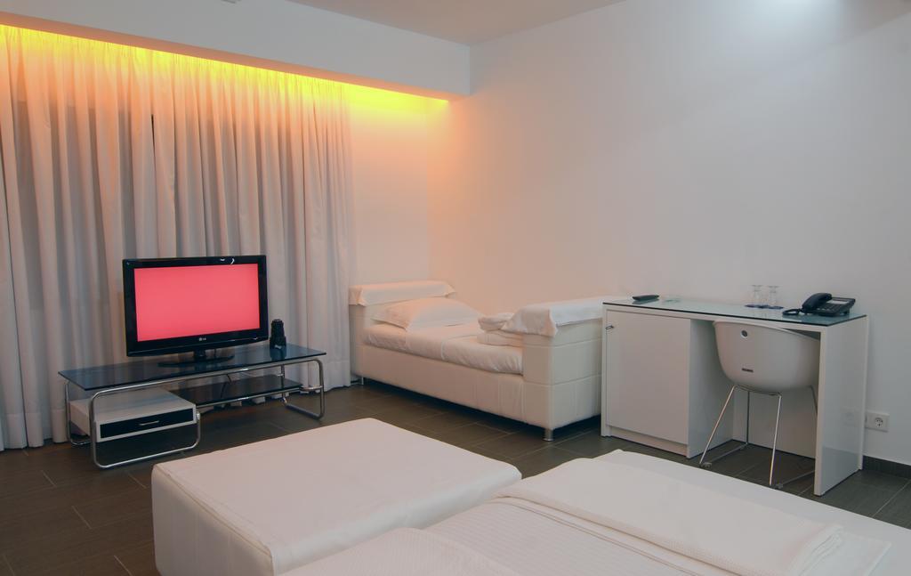 The Silk Hotel Paralía 外观 照片