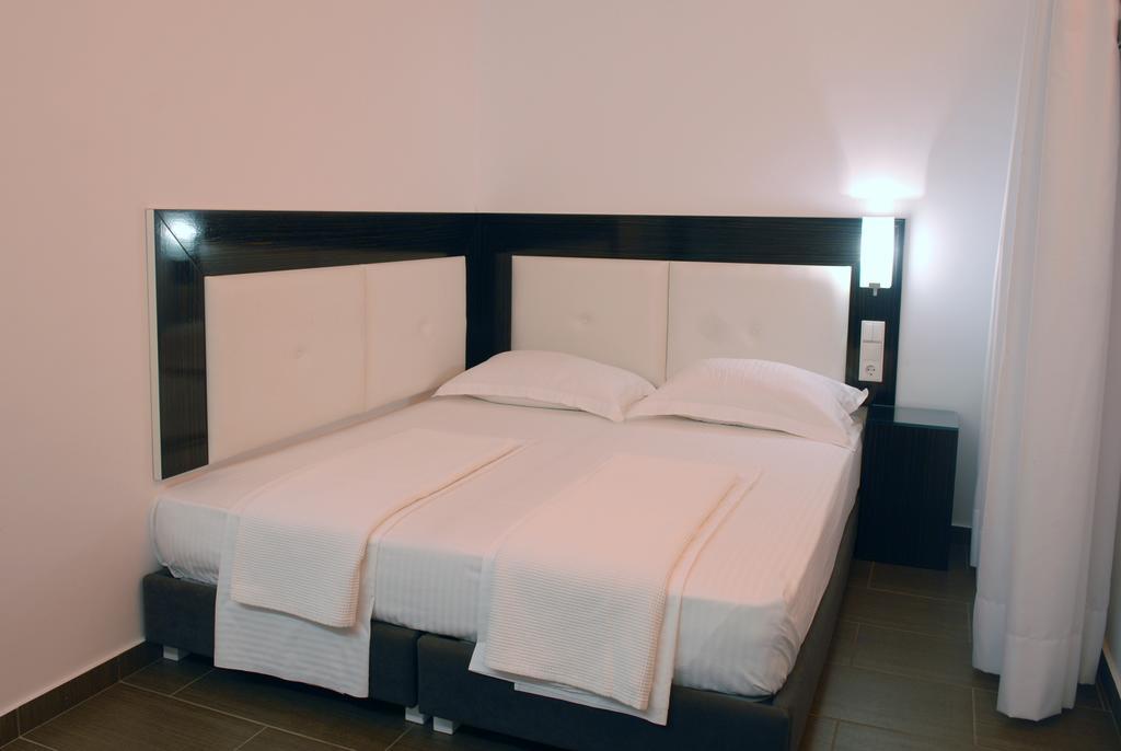 The Silk Hotel Paralía 外观 照片